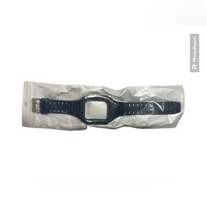 NWT Plastic Apple Watch Protector Cover Band Fits 42/44